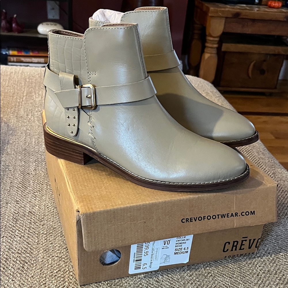 Crevo Women's Cream Ankle Booties